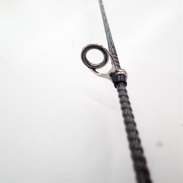 １７ボーダレス３０５Ｈ４－Ｔ